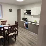 Apartment Am Straussee In *
